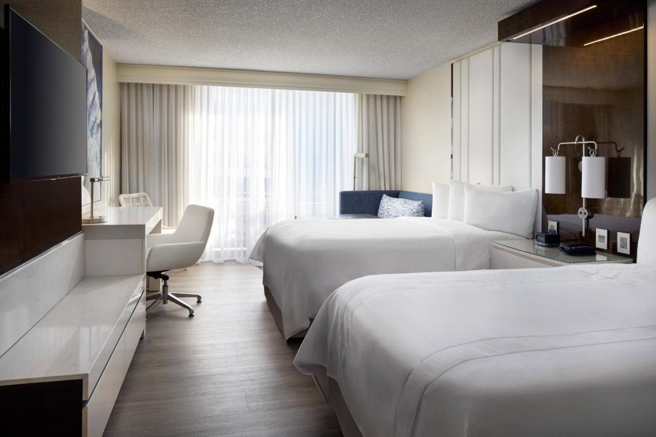Double Room with Two Double Beds,557943360:JPEG
